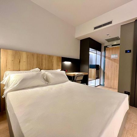 Hotel Leonessa Brescia Buitenkant foto