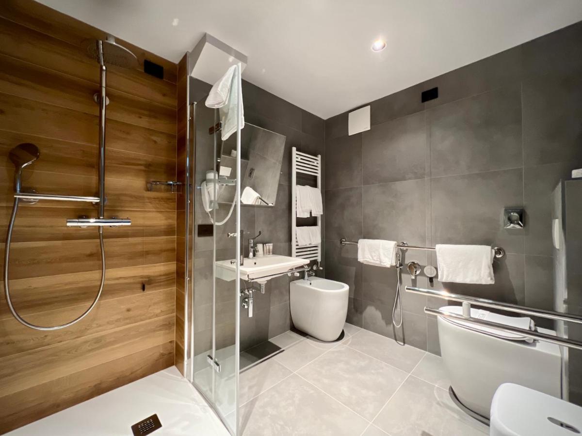 Hotel Leonessa Brescia Buitenkant foto